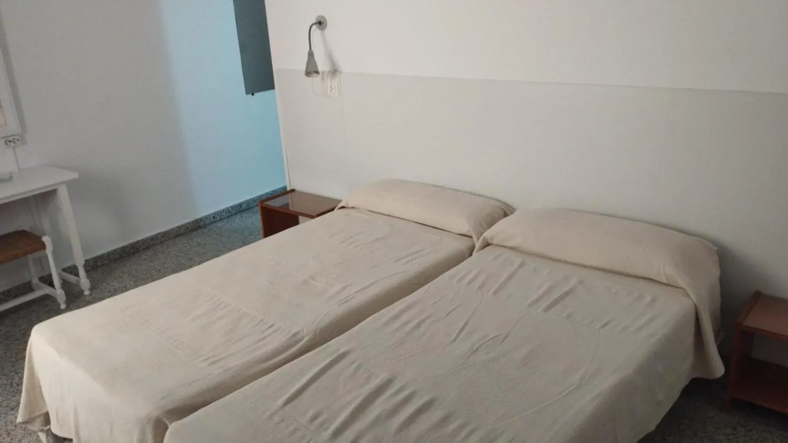 Hostal Altamar Almunecar
