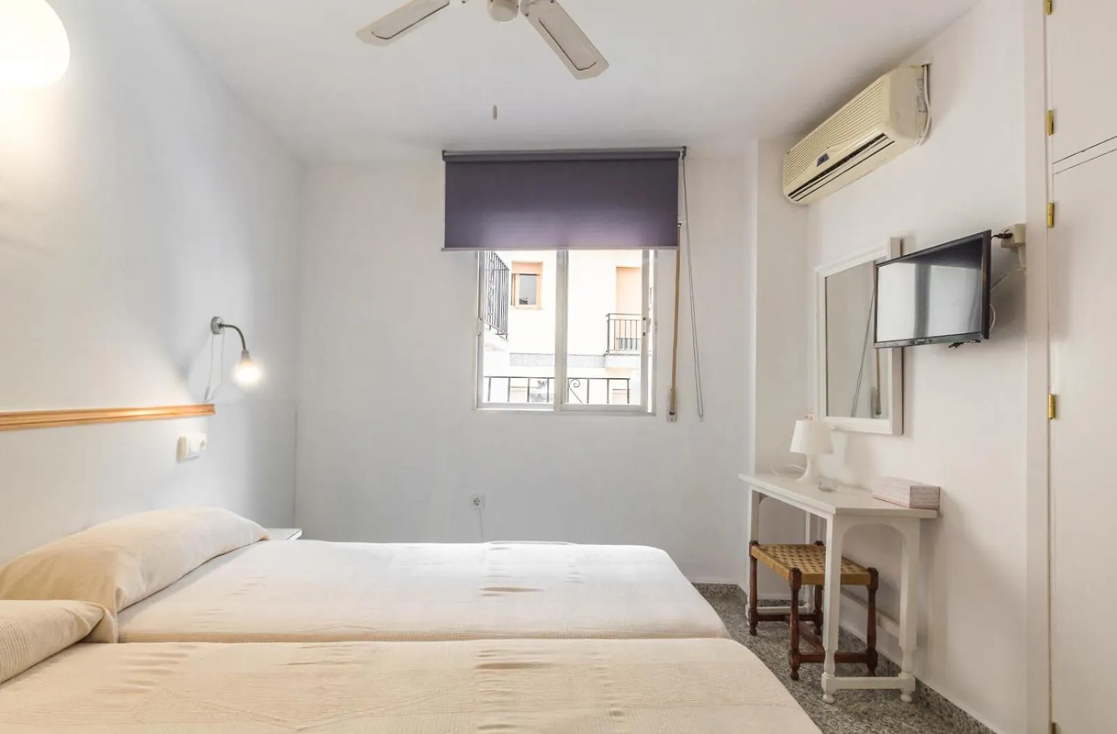 Guest house Hostal Altamar Almunecar