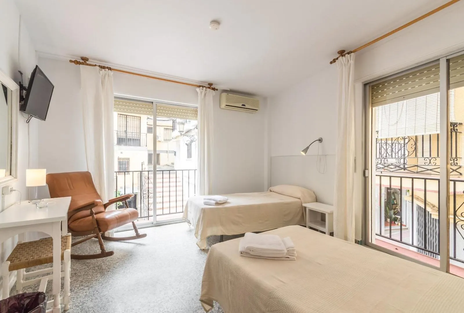 Guest house Hostal Altamar Almunecar