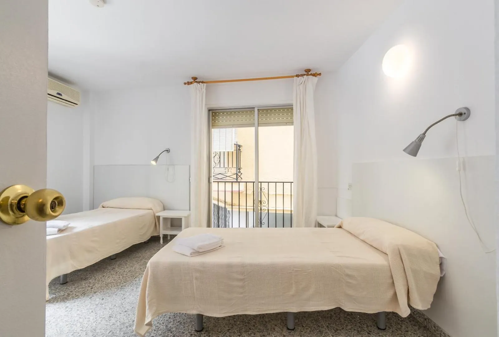 Guest house Hostal Altamar Almunecar