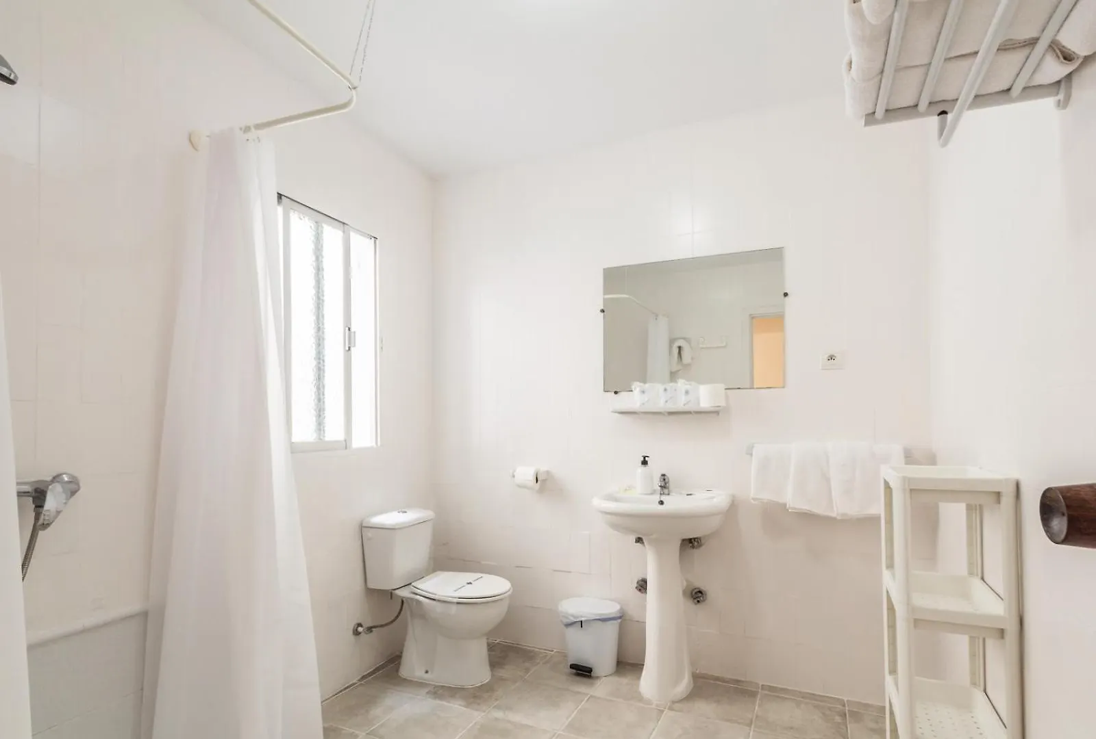 Hostal Altamar Almunecar 0*,  Spain