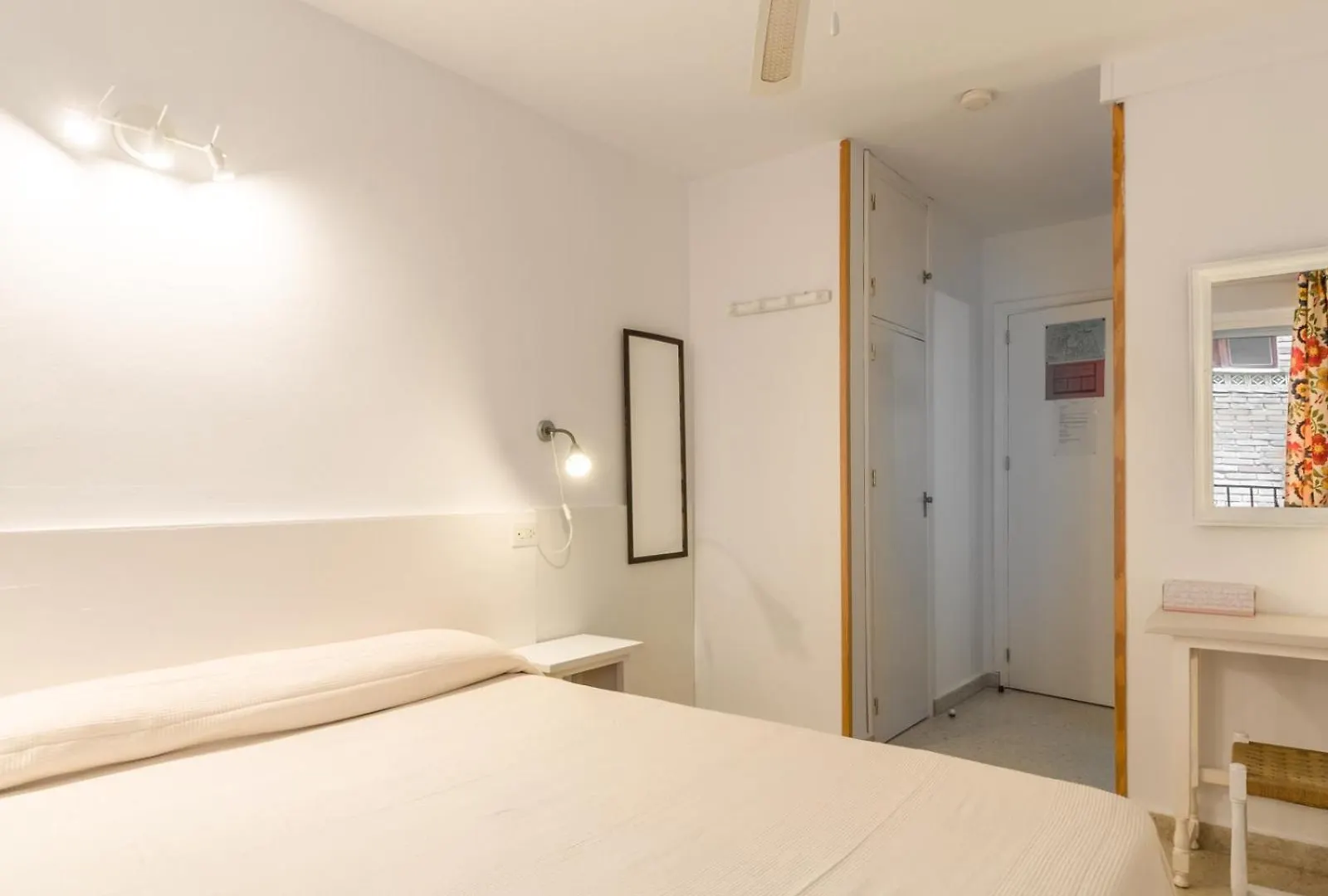 Guest house Hostal Altamar Almunecar Spain