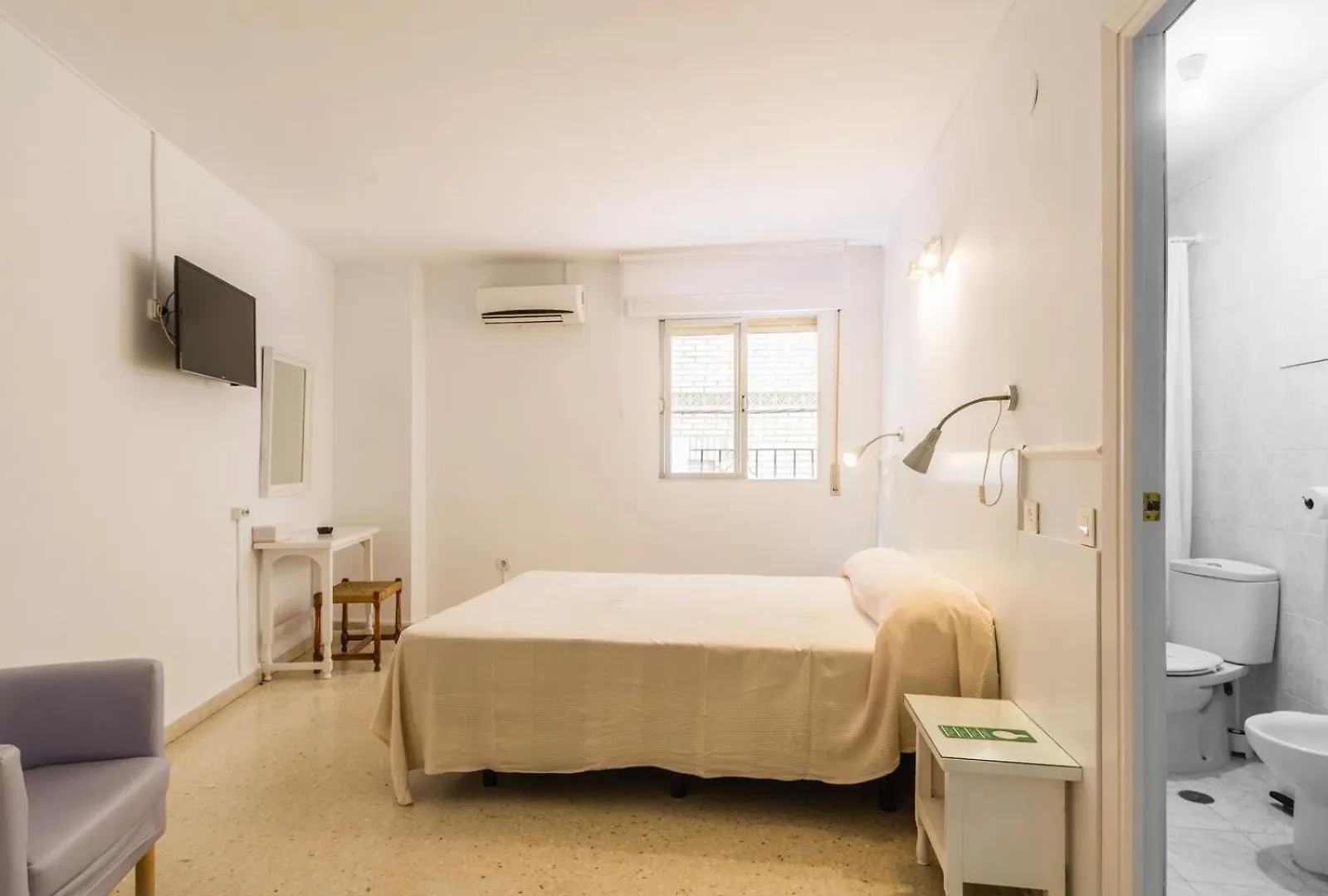 Hostal Altamar Almunecar