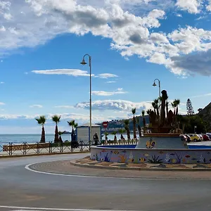 Apartamento Fantástico Estudio En 1a Línea De Playa Con Piscina, Almuñécar